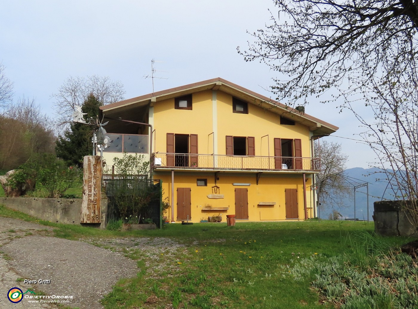 11 B-B La casa di Parpaet (682 m).JPG
